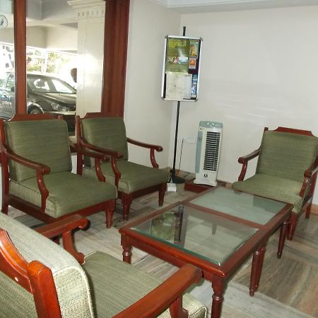 Biju's Tourist Home Kochi Buitenkant foto